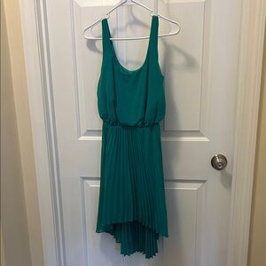 Elegant Bebe Teal Sleeveless Dress